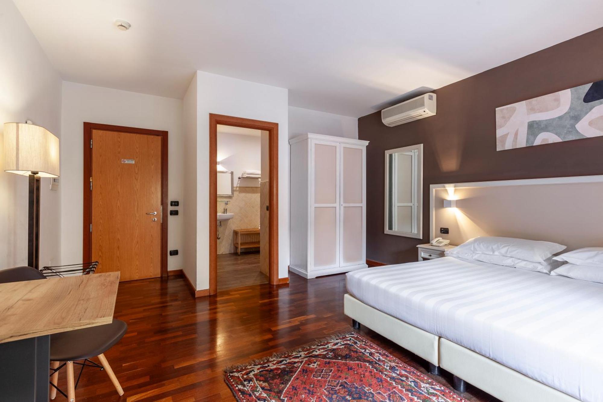 Inn Rome Rooms & Suites Exterior foto