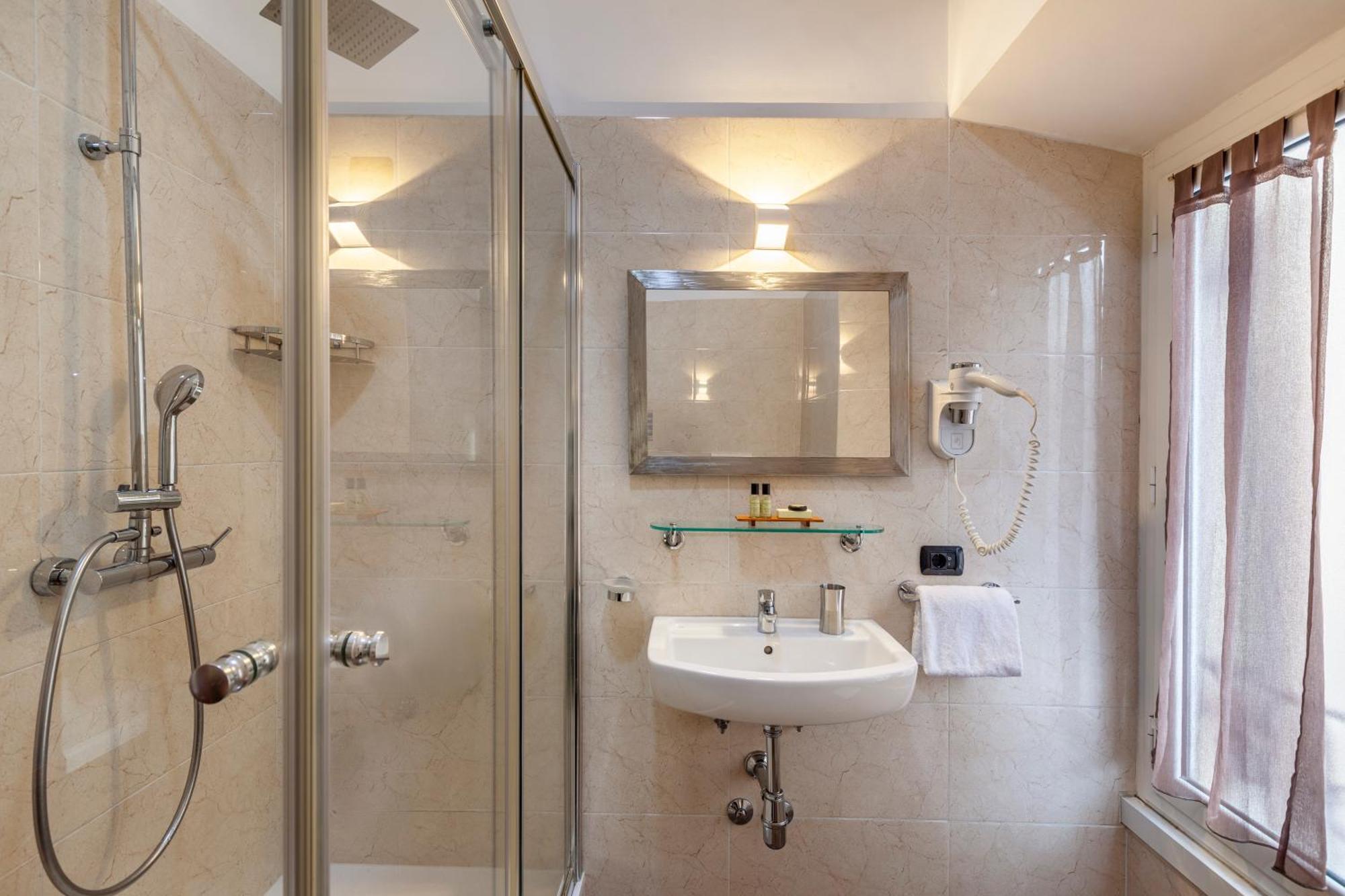 Inn Rome Rooms & Suites Exterior foto